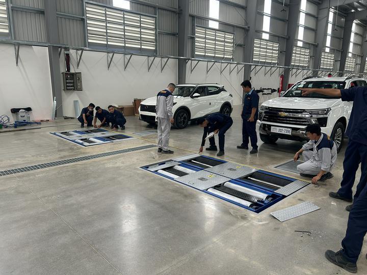 Merek Cartesy CTGT-3-3C Roller Trinity Vehicle Test Line Roller Brake Tester dengan Beban Gandar Pelat Tunggal Sisi Slip Tester untuk Kendaraan Ringan