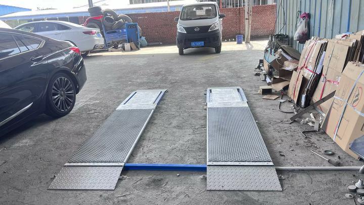 Cartesykj 4T Kapasitas 2 plat Ultra Flat Brake Tester dengan slip sisi, suspensi, beban poros, fungsi penguji rem